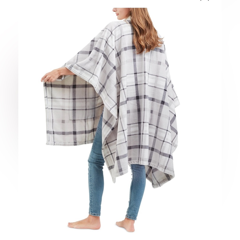 Premier Comfort Gray Plaid Cozy Wrap - Picture 2 of 4